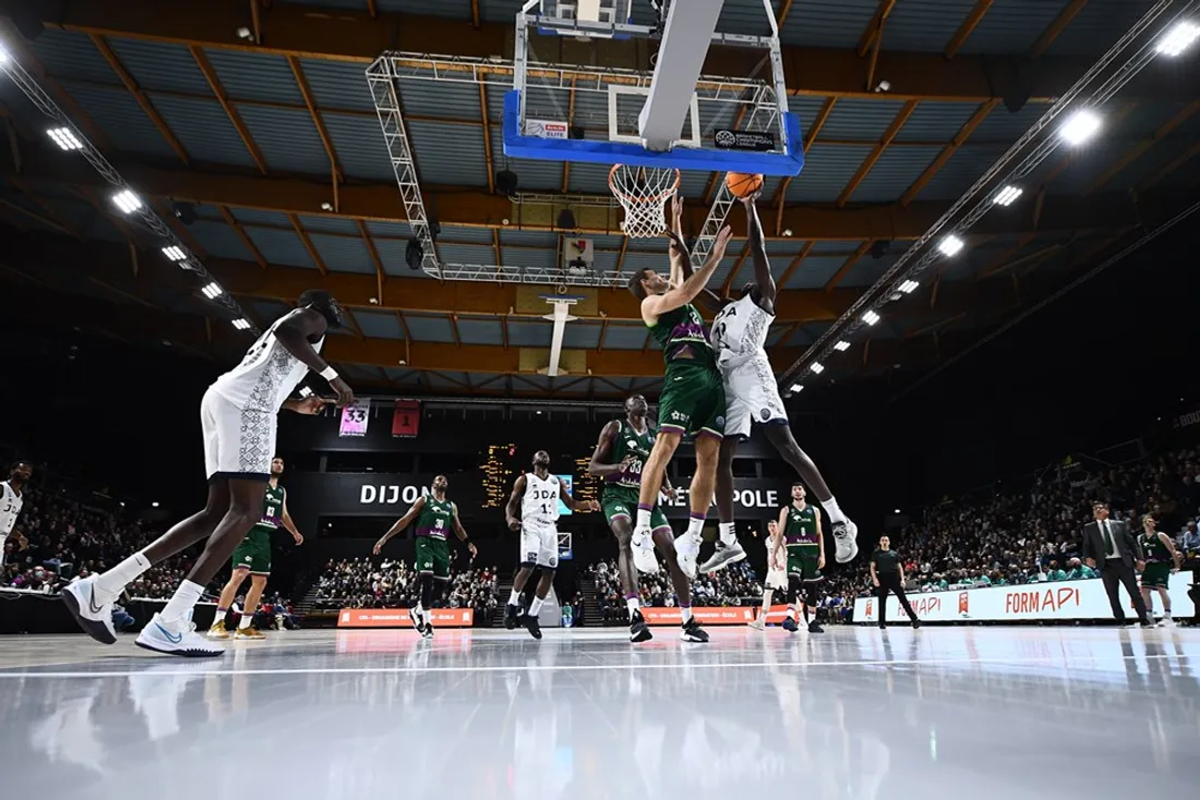 Les basketteurs dijonnais se sont imposés ce mardi soir au palais des sports face à Malaga